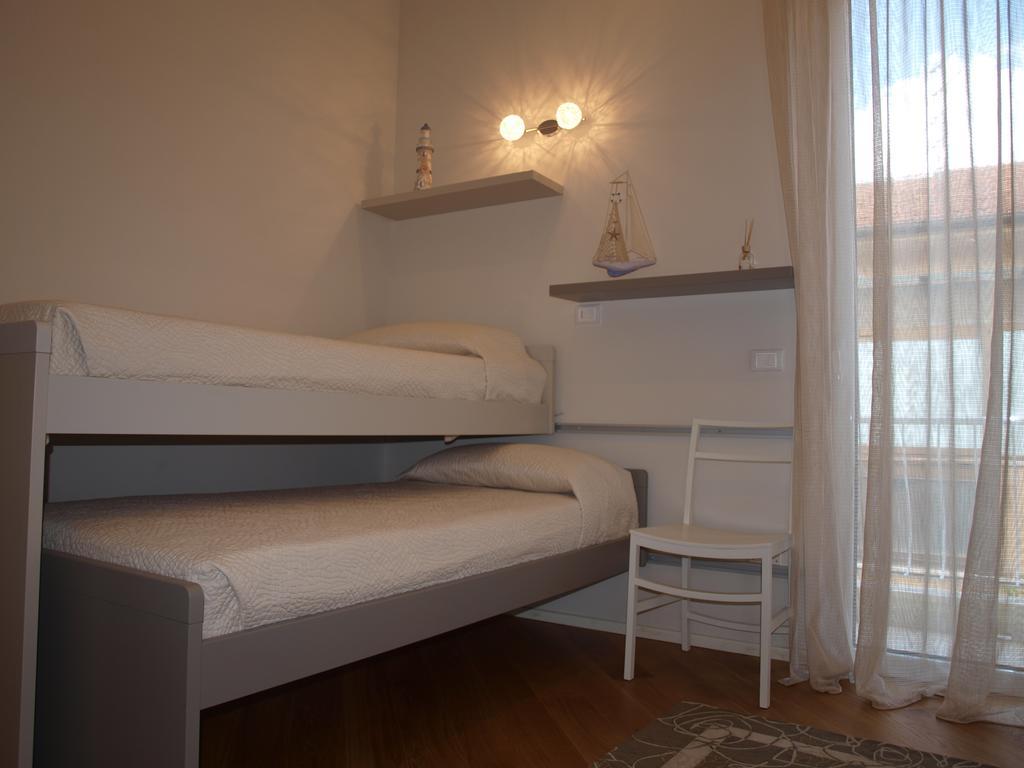Il Pontile Holidays Apartment Marina di Pietrasanta Exterior foto